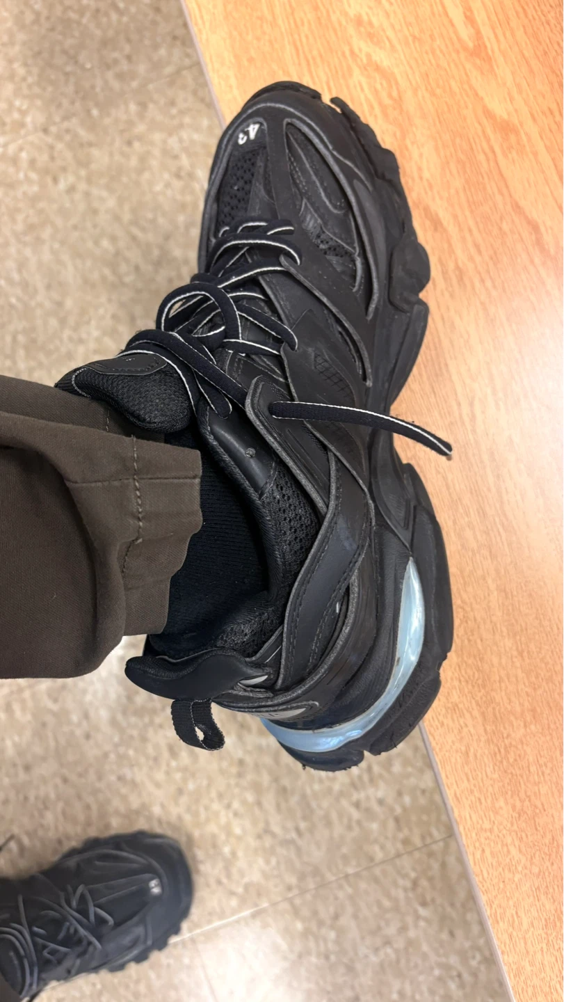 Balenciaga Black Track Sneakers LED - photo 2