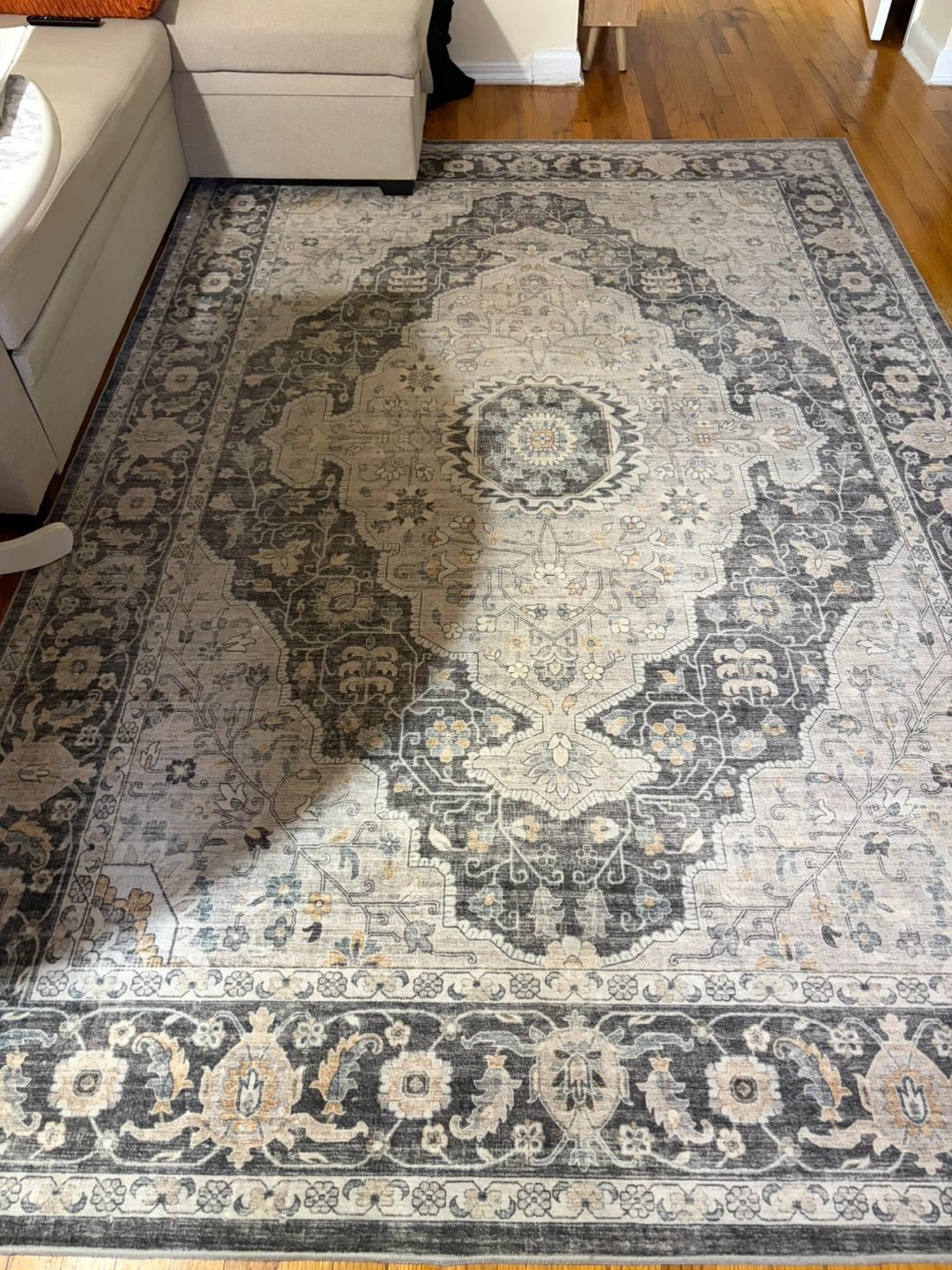 Persian-Style Area Rug - Grey and Cream