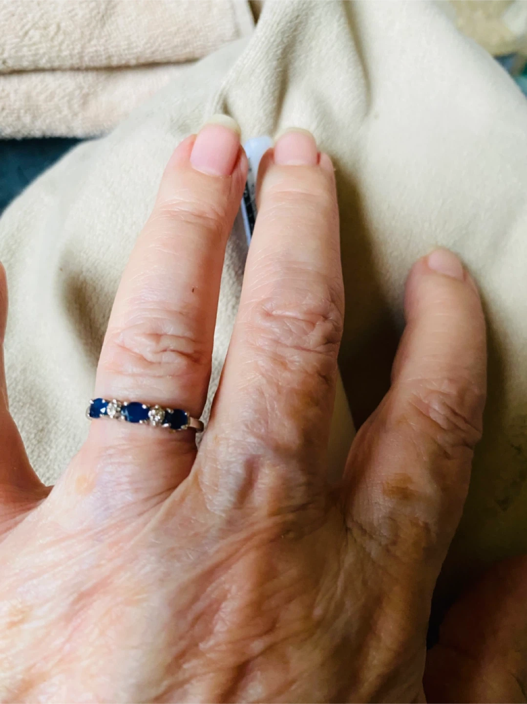 10K white gold Sapphire and Diamond Ring - photo 3
