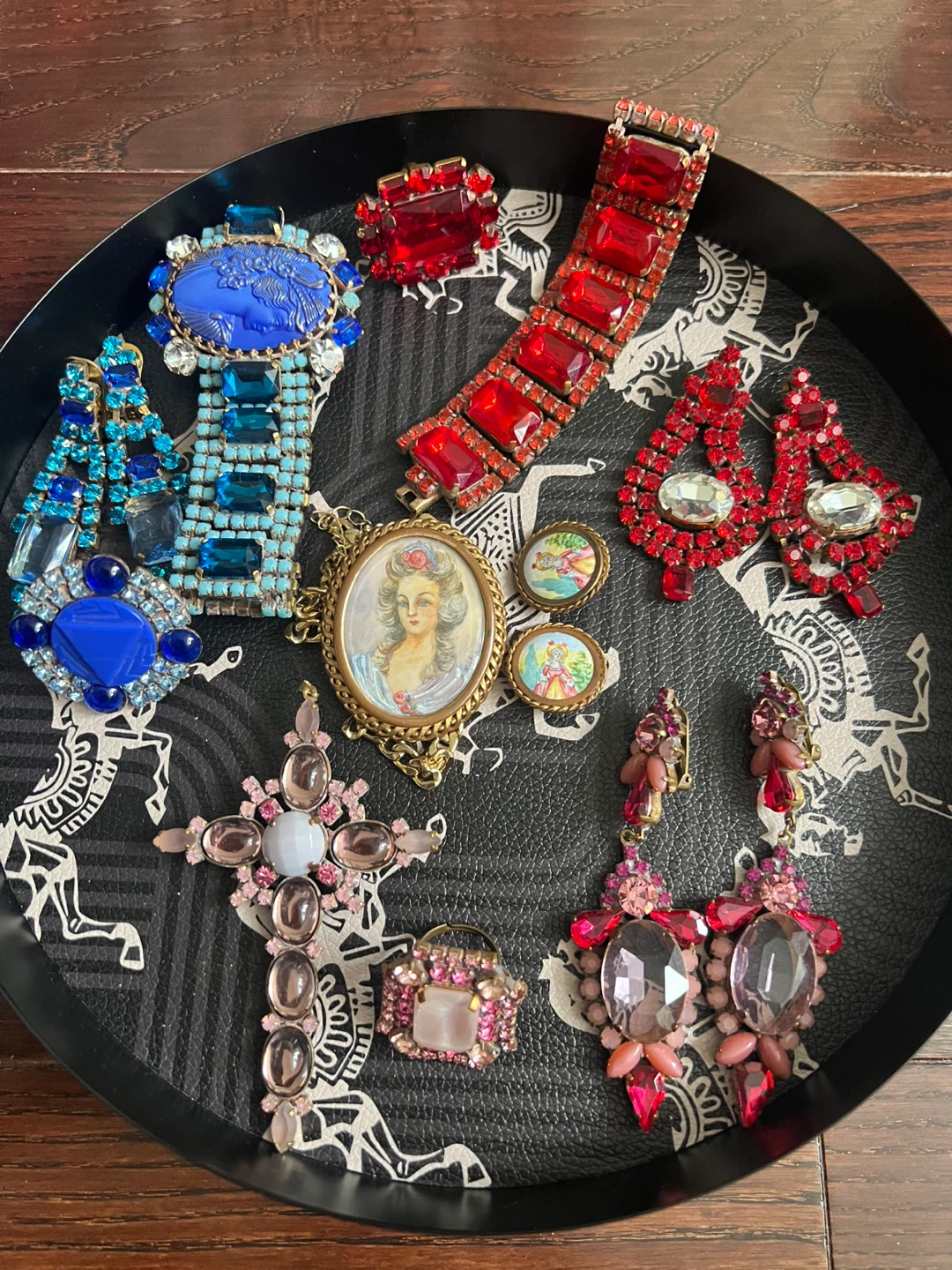 Assorted Vintage Costume Jewellery Lot