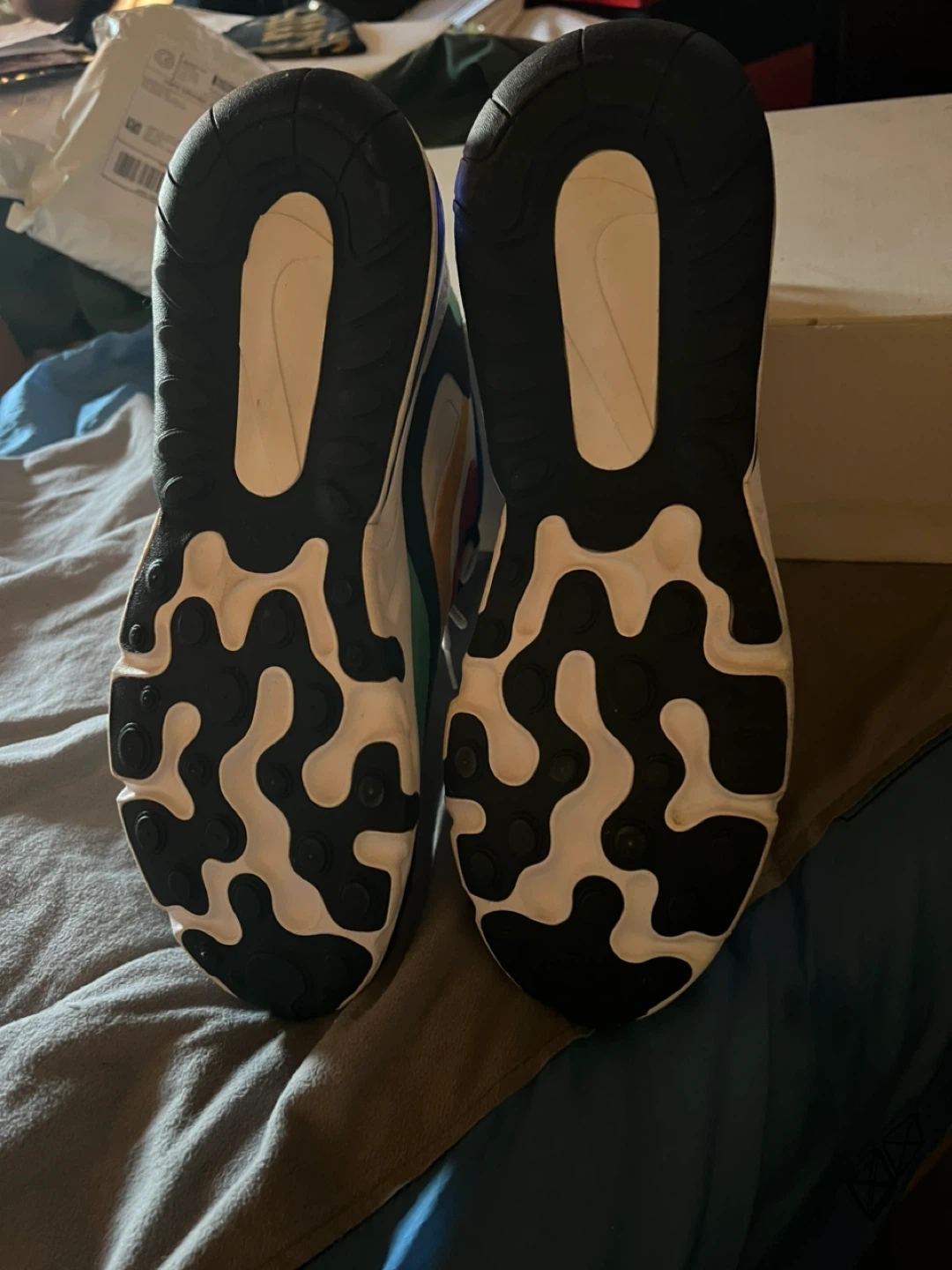 Nike Air Max 270 React Size 11 - photo 5