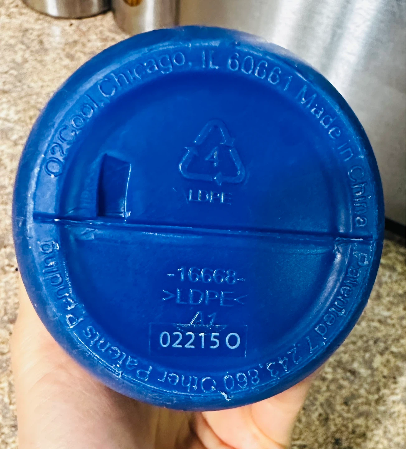 O2COOL Mist 'n Sip Water Bottle - photo 5