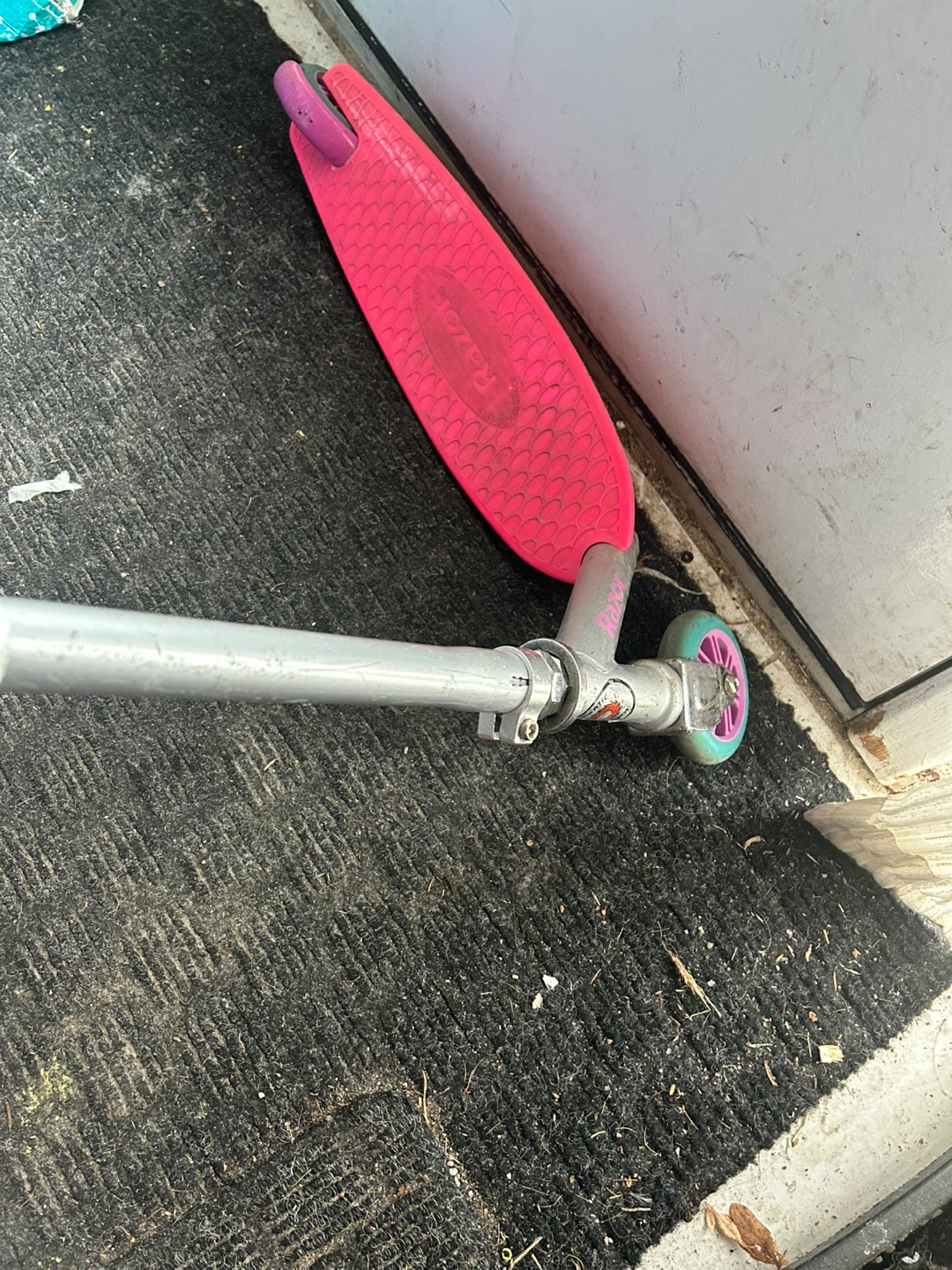 Razor Pink Scooter - photo 4