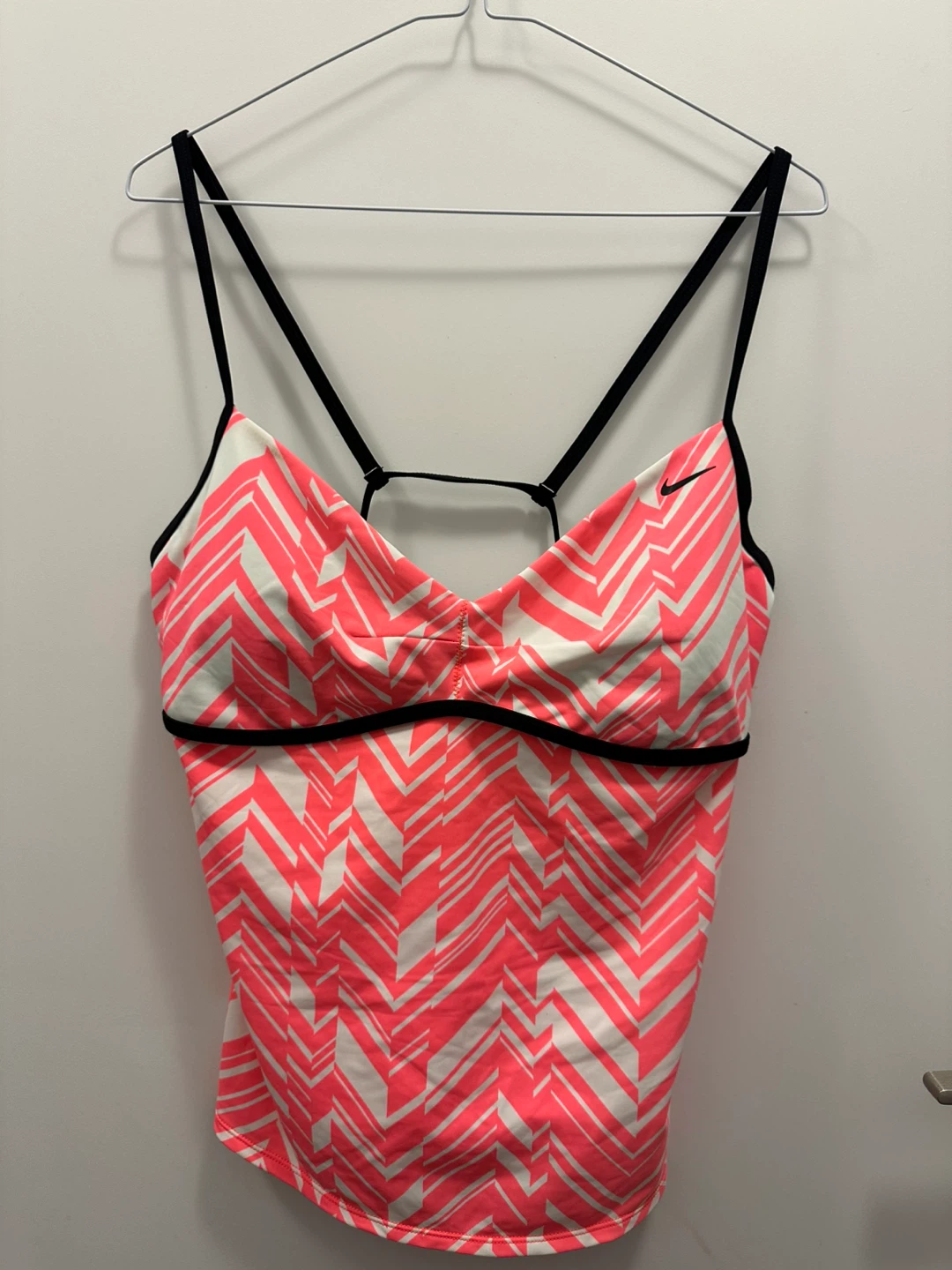*Like new* ladies Nike Swim Top