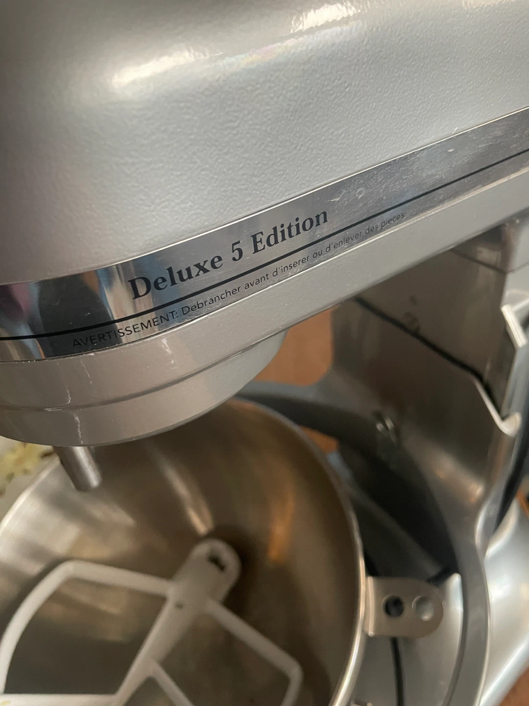 KitchenAid Deluxe 5 Edition with attachments and cover, works - photo 5