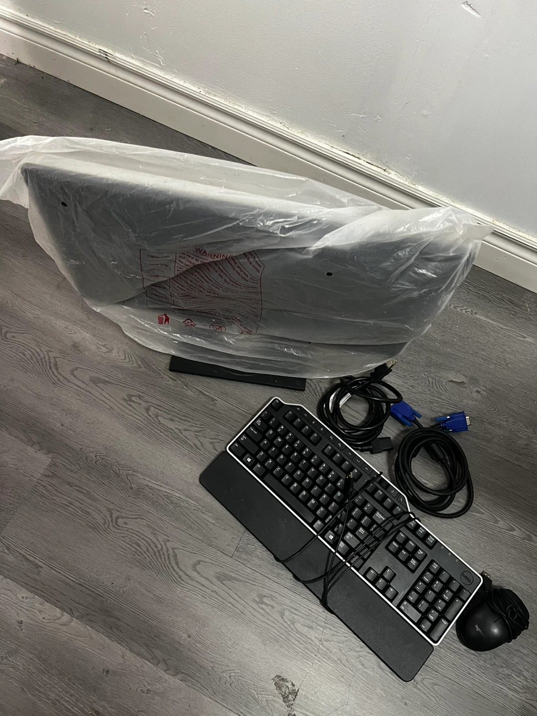 Dell Monitor with Dell Keyboard and Logitech Mouse