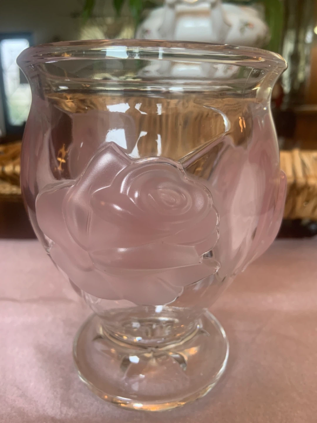 VINTAGE TELEFLORA CLEAR GLASS ROSE BUDDED VASE