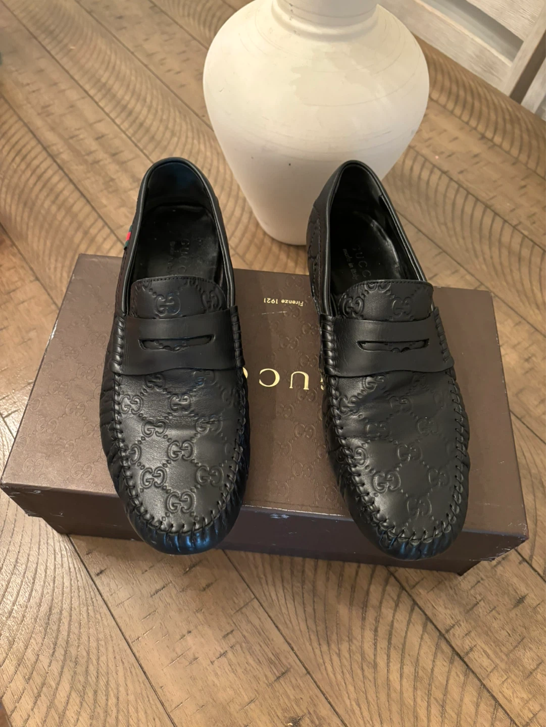 Gucci Black Monogram Leather Driving Loafers - photo 3
