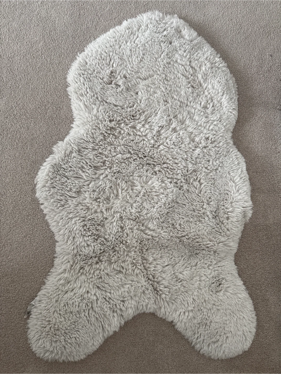 White grey Rug