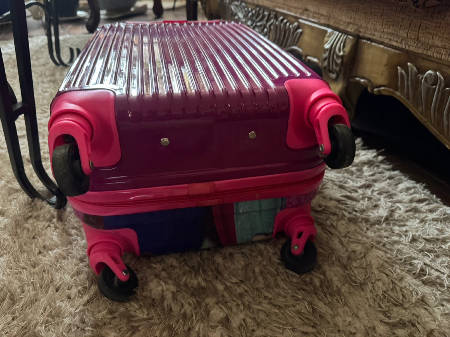 Disney Frozen Rolling carry on luggage - photo 3