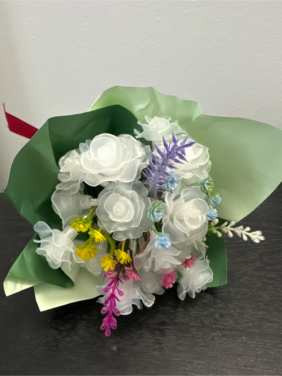 Decorative Light-Up Rose Bouquet (new)