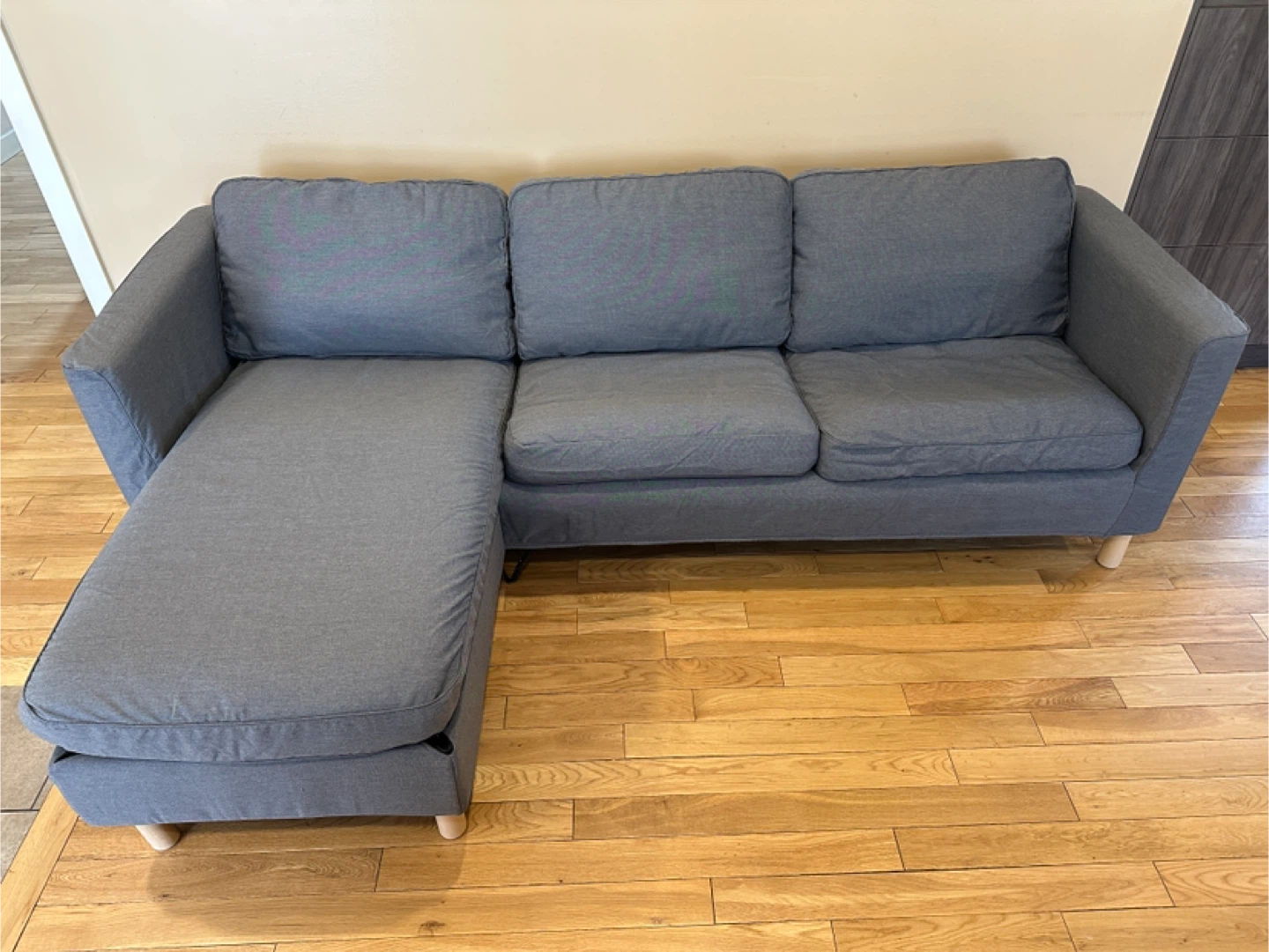 IKEA PÄRUP Sectional Sofa with Adjustable Chaise (CAN DELIVER)