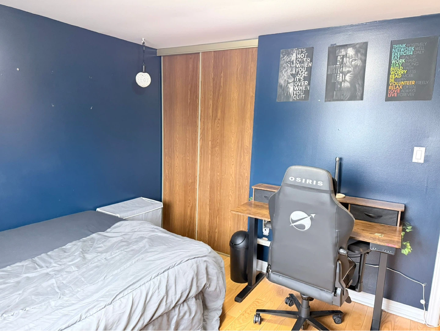Private room for rent