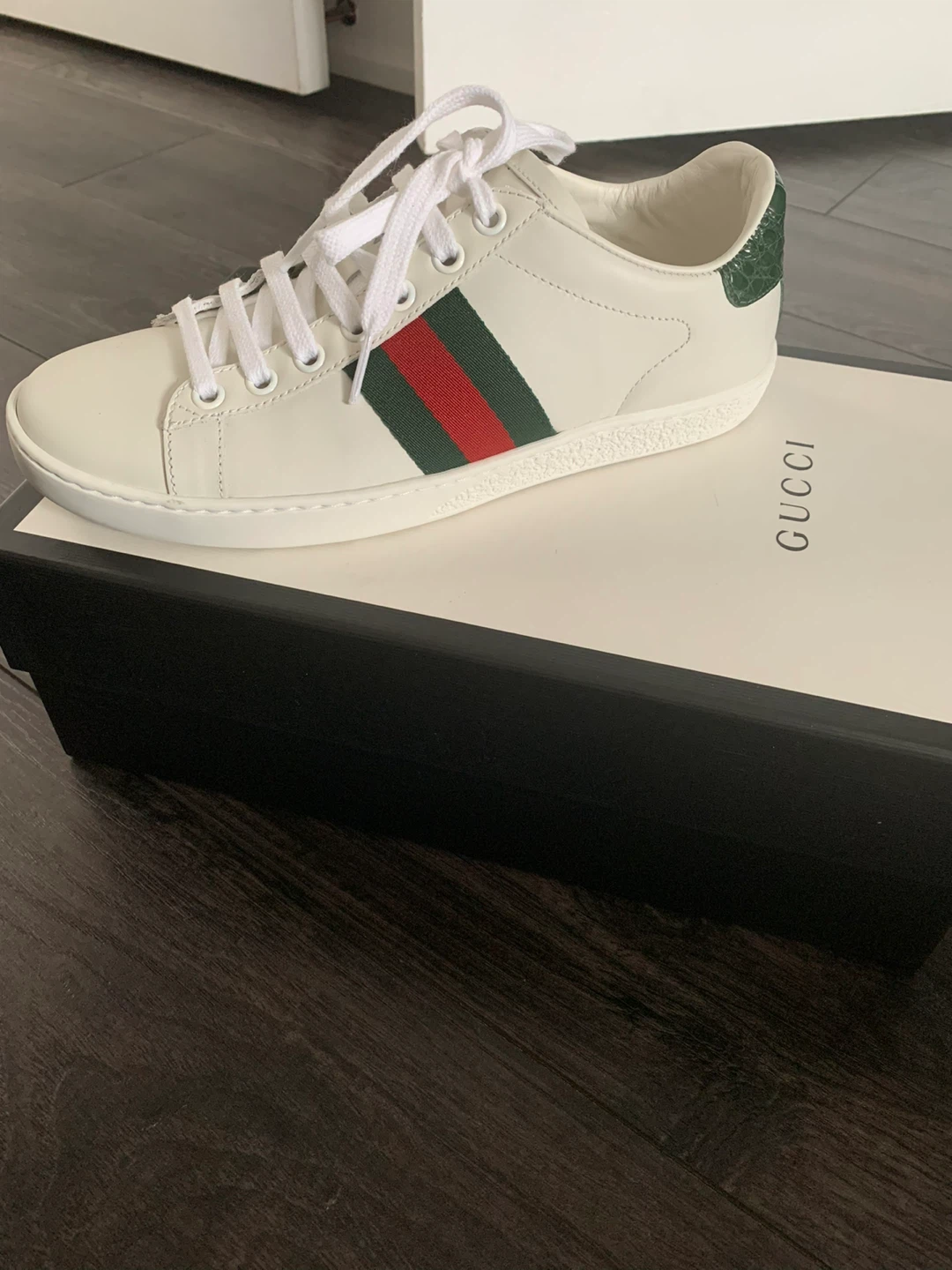 Gucci Ace Sneaker White Green Red Crocodile Embossed Heel - photo 5
