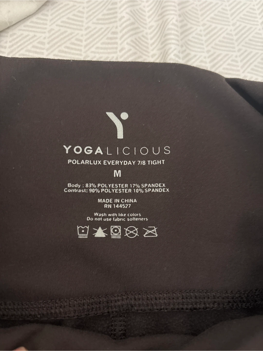 YOGALICIOUS PolarLuxe Everyday 7/8 Tight Leggings - Size M