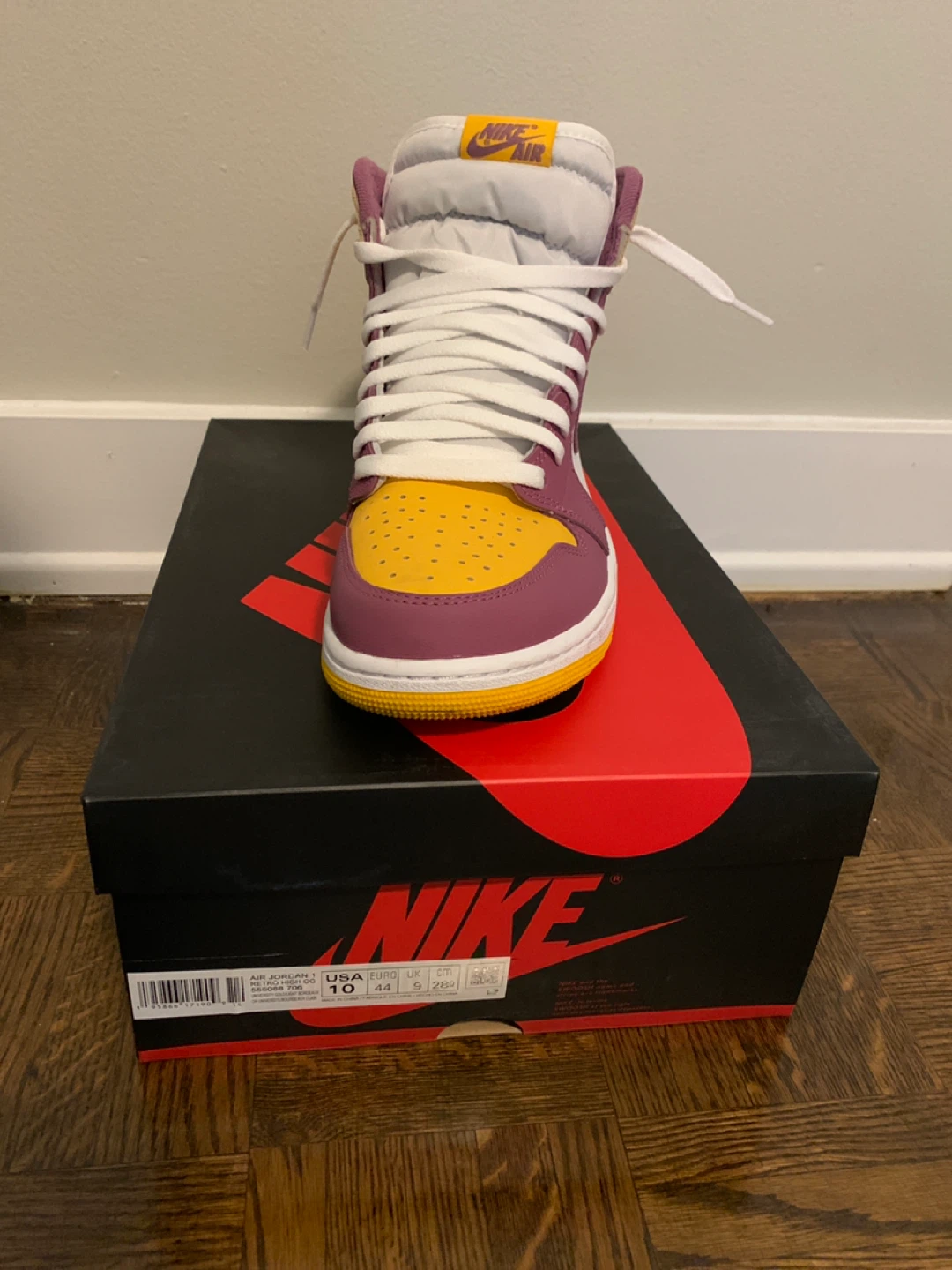 Nike Air Jordan 1 "University Gold" High Top Sneakers - photo 2