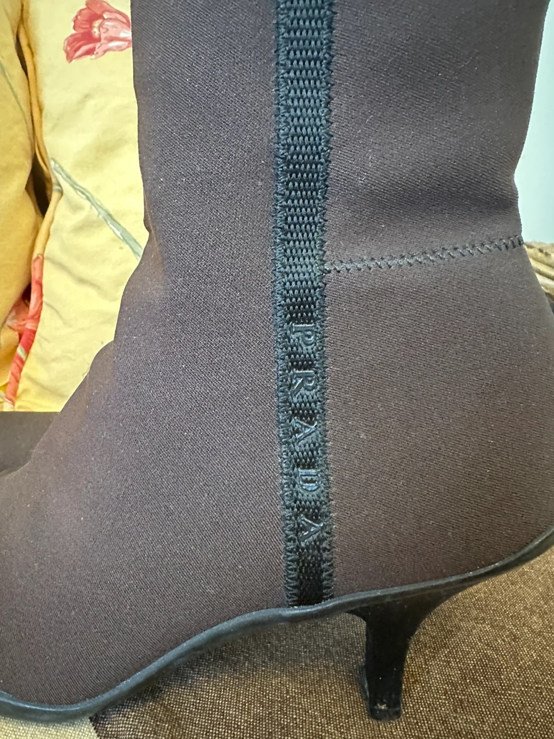Authentic Prada boots - photo 4