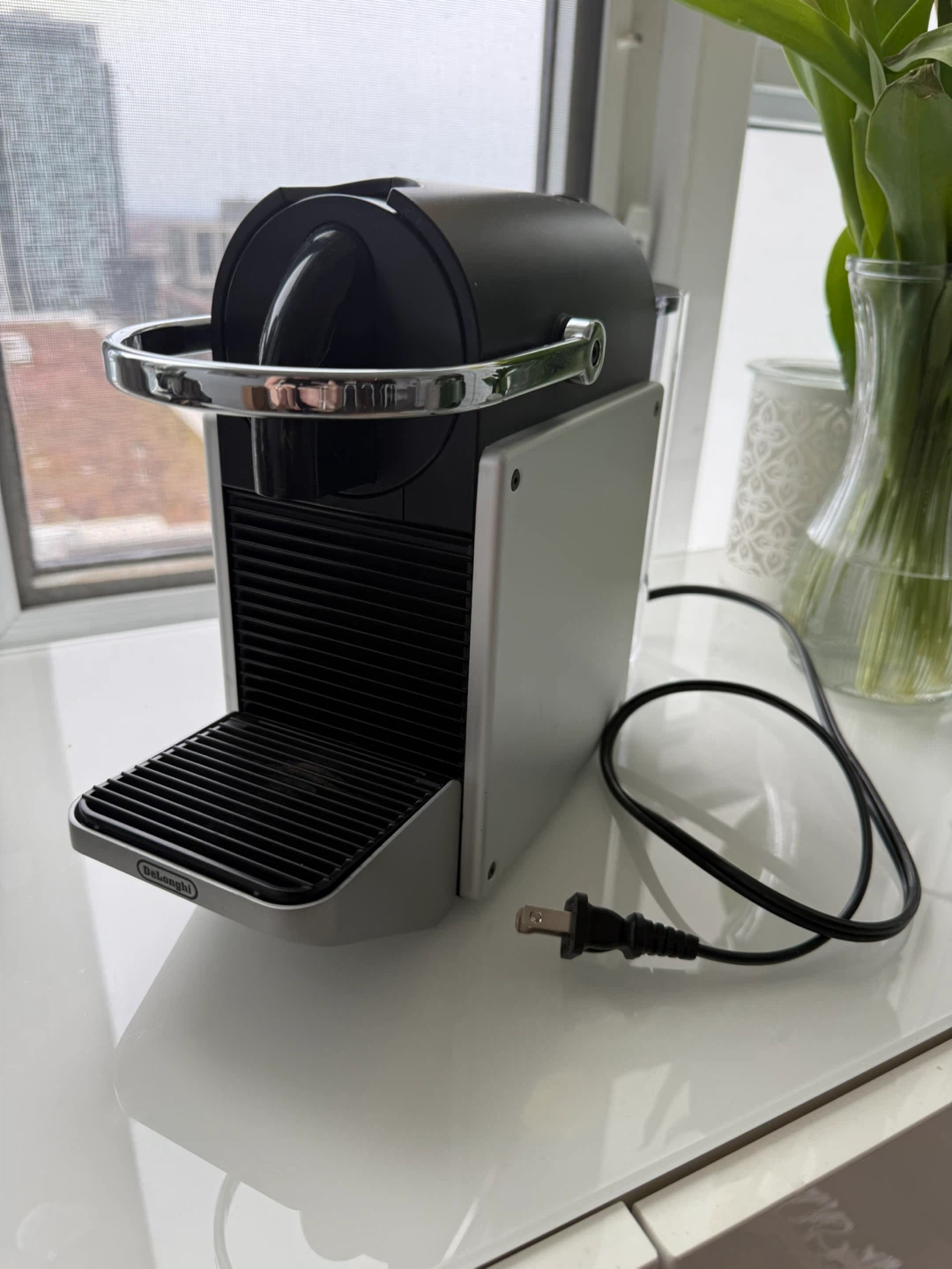 DeLonghi Nespresso Essenza Mini Espresso Machine - photo 3