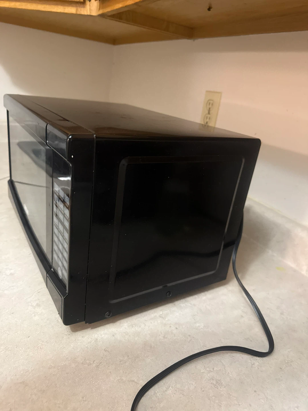 RCA Microwave - photo 3