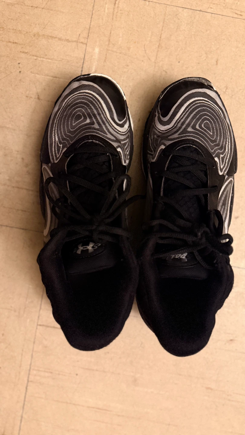 Under Armour Men's Running Shoes Black/White Size 8.5