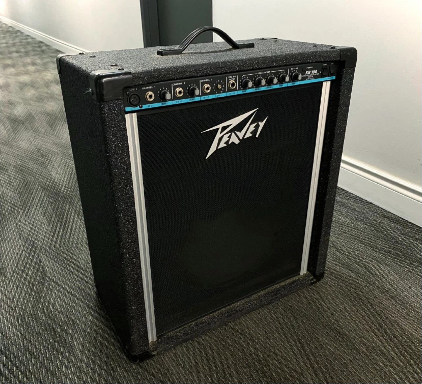 U.S.A Vintage Peavey KB-100 3 Channel Amp - Teal Stripe