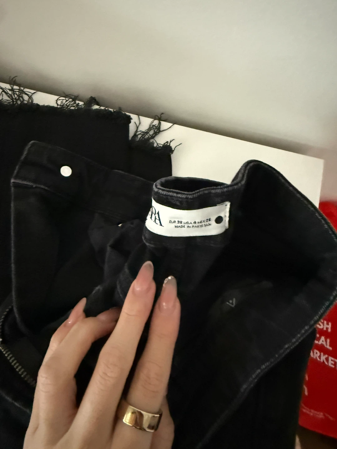 Black Zara Jeans - Size US 4 / EUR 36