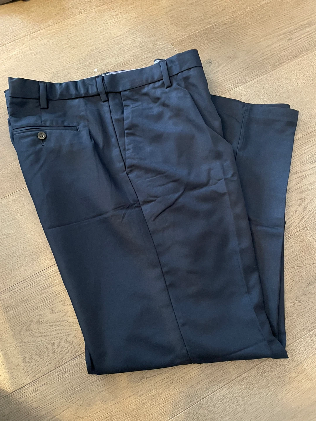 NEW! Amazon Essentials Men's Classic Fit Flat Front Pant - photo 3