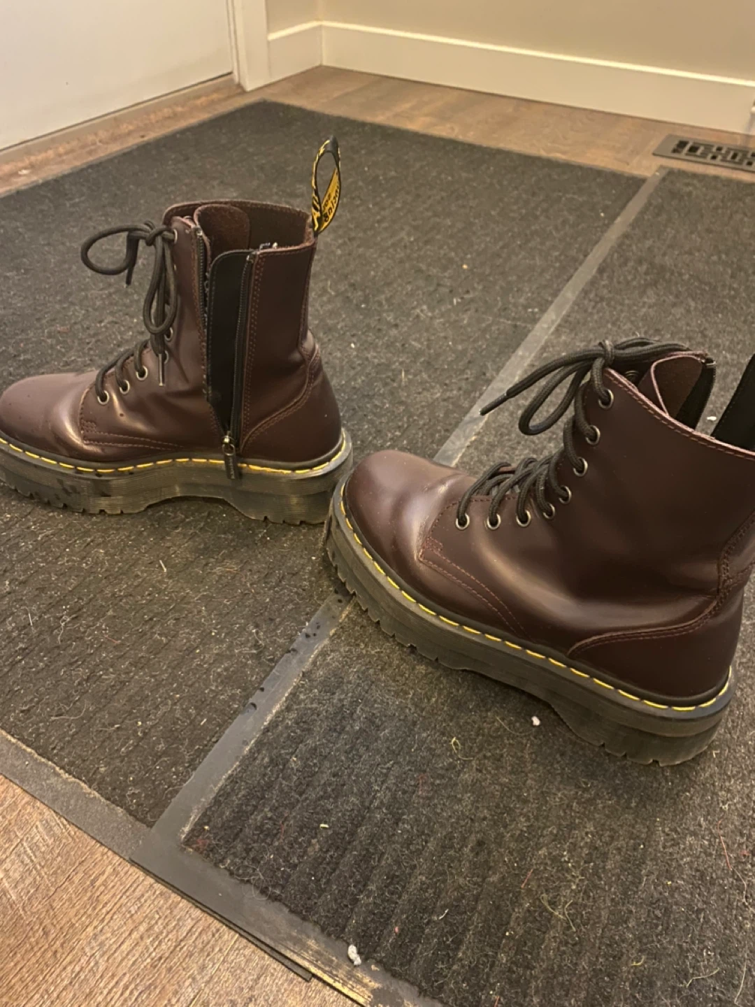 Dr. Martens Platform Boots - Size US women’s 8 - photo 3