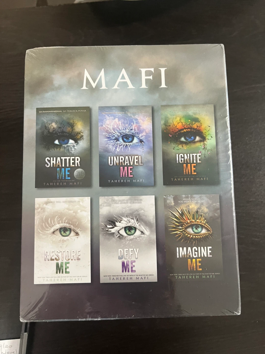 Shatter Me Series 6-Book Box Set by Tahereh Mafi - photo 3