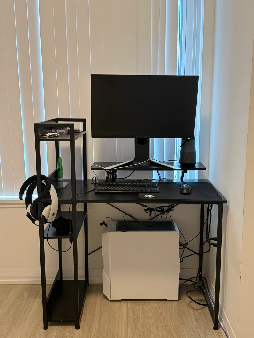 Work desk