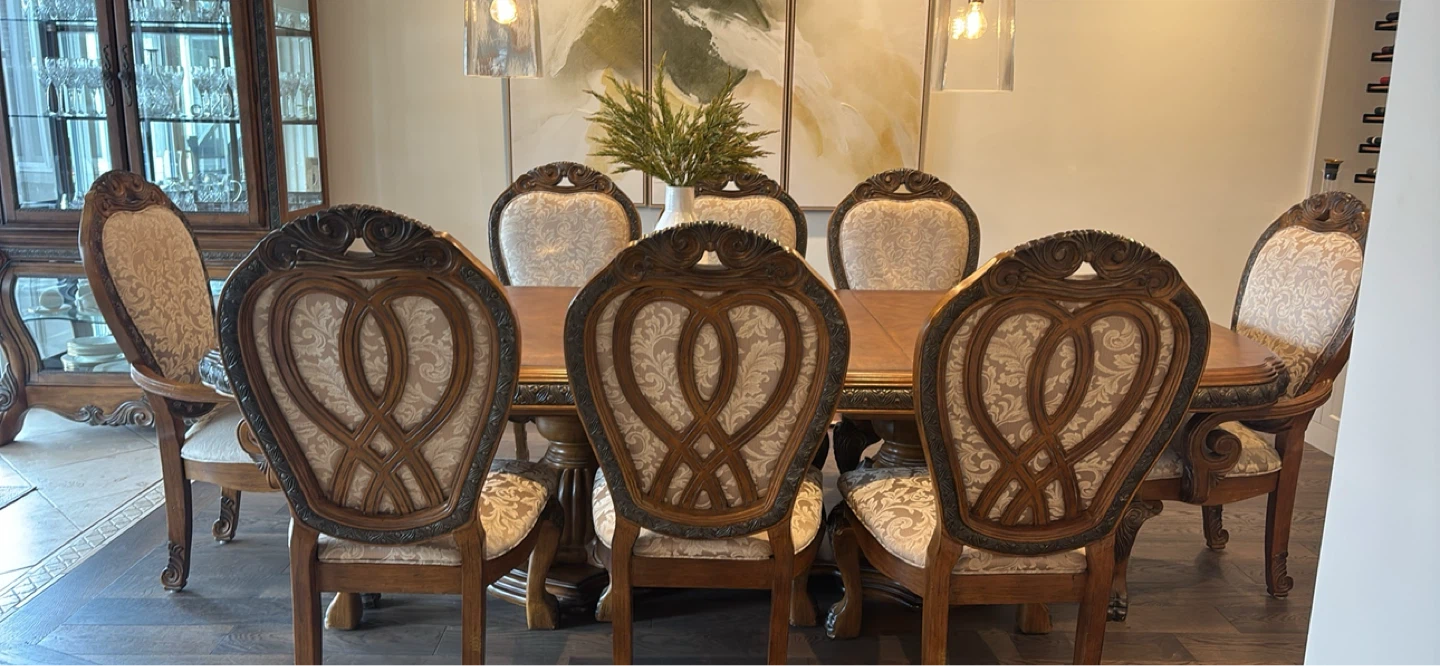 Ornate Dining Table with 6 Chairs - photo 5