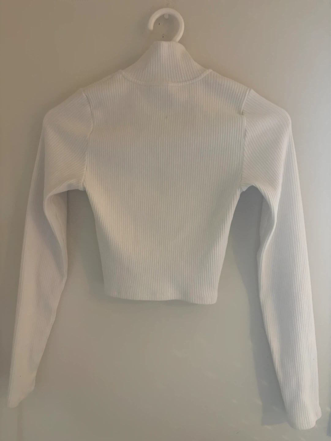 Aritzia : Tna White Ribbed Zip-Up Cropped Mock Neck Top Size S - photo 2