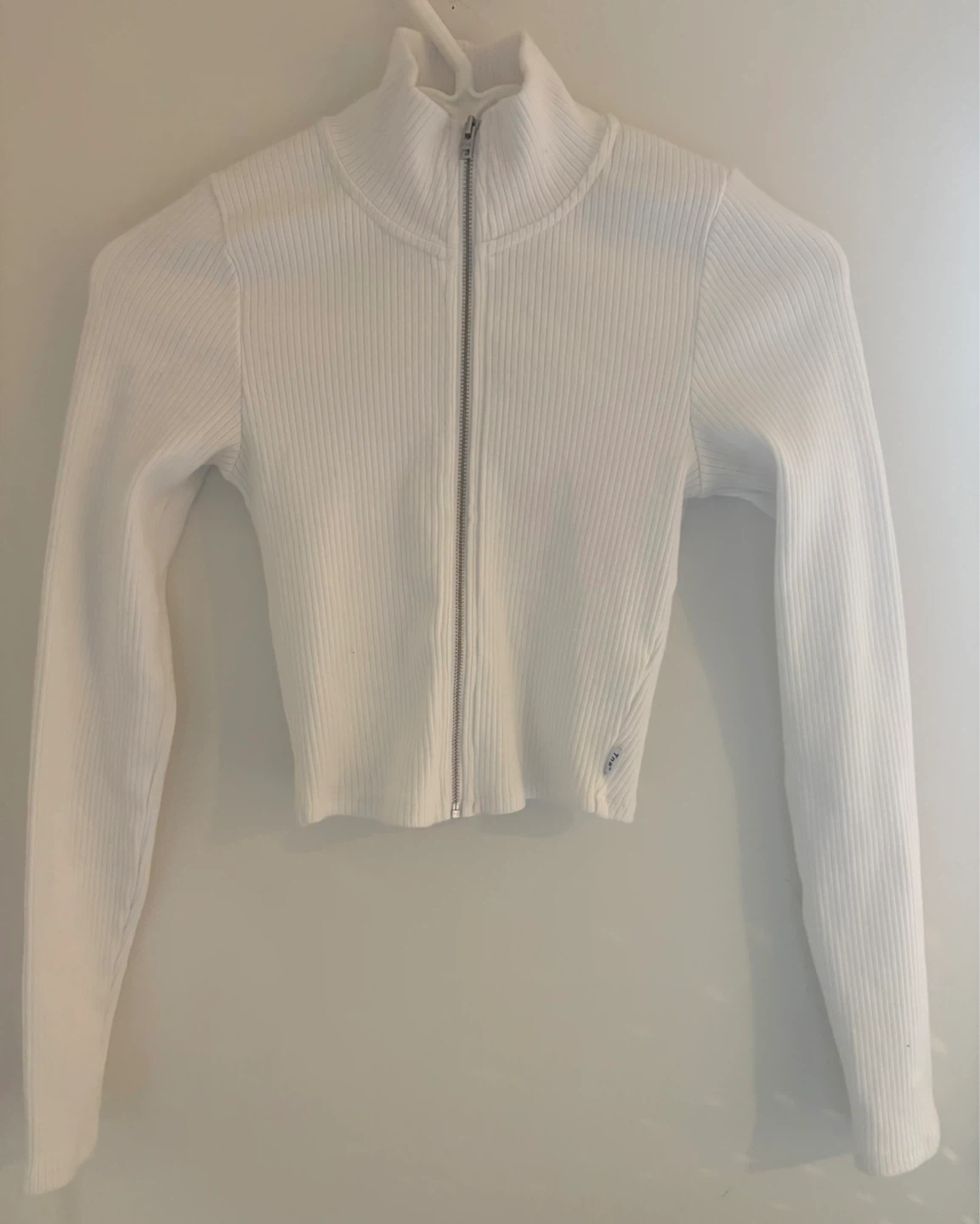 Aritzia : Tna White Ribbed Zip-Up Cropped Mock Neck Top Size S