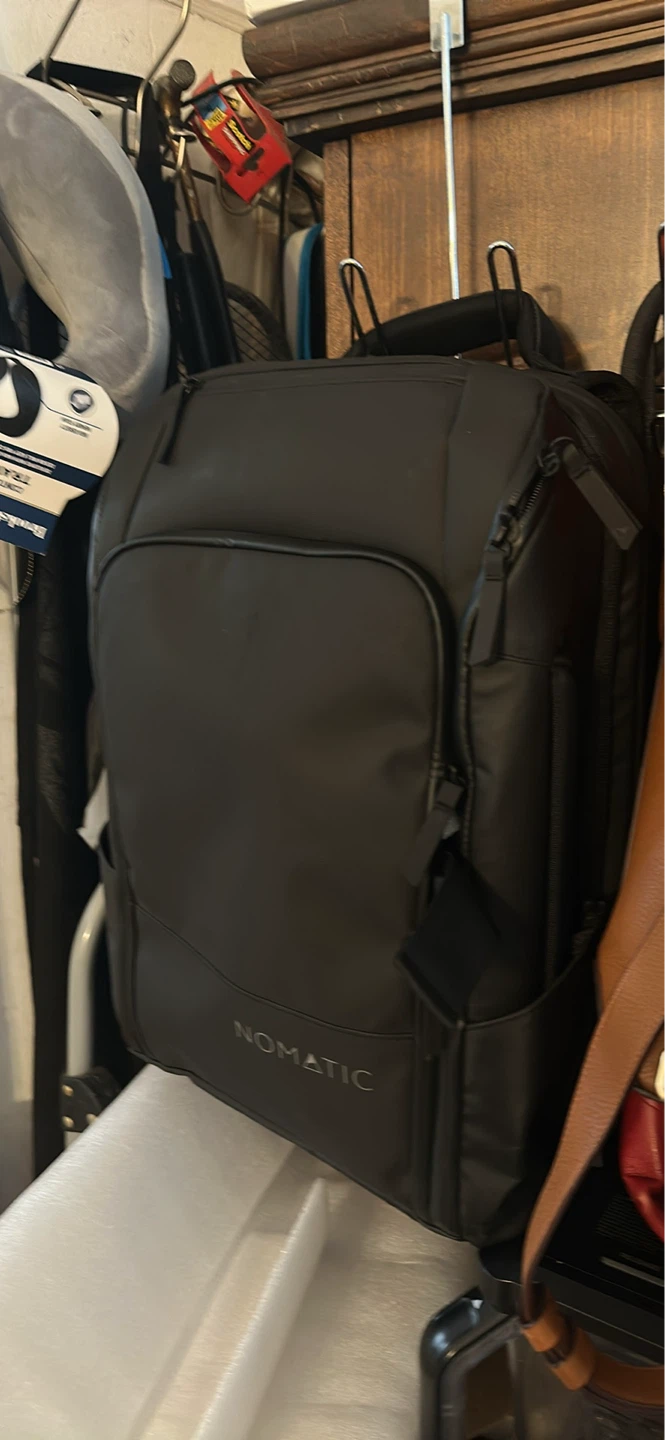 NOMATIC Backpack