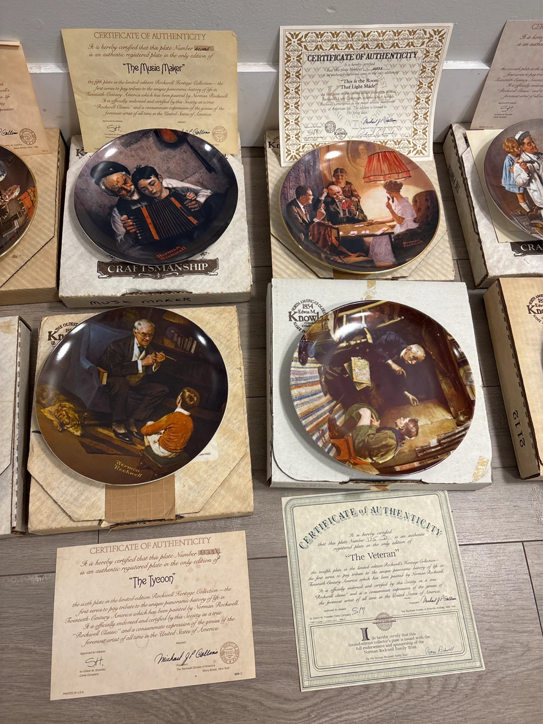 Collection of 12 Limited Edition Collector Plates by Knowles - photo 3