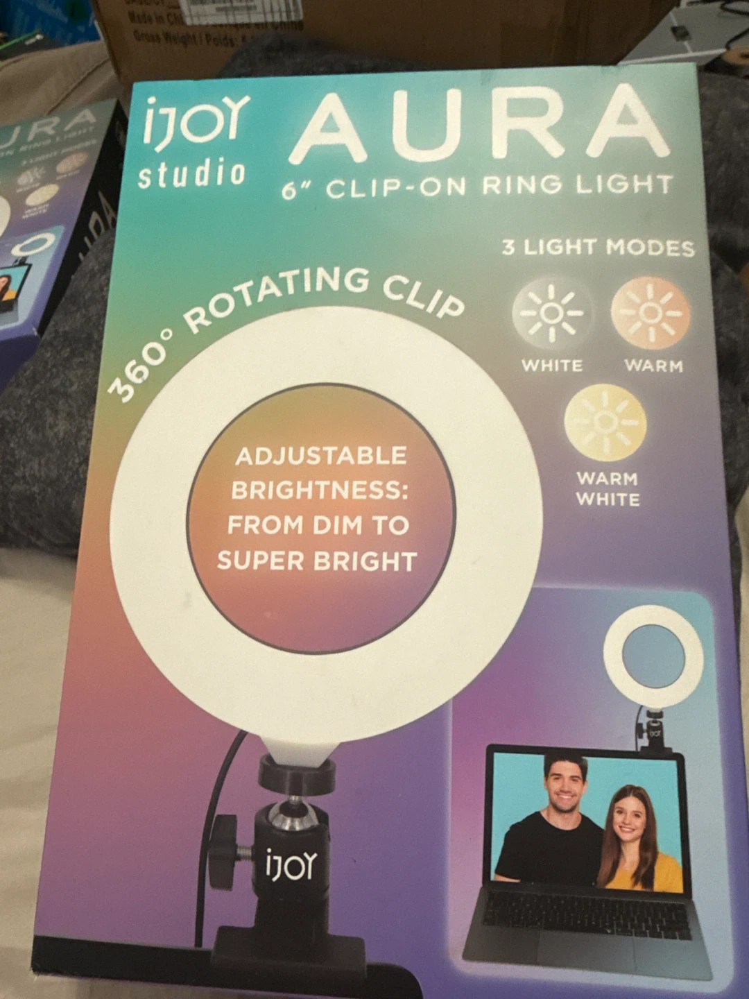 iJoy Aura Studio 6" Clip-On Ring Light