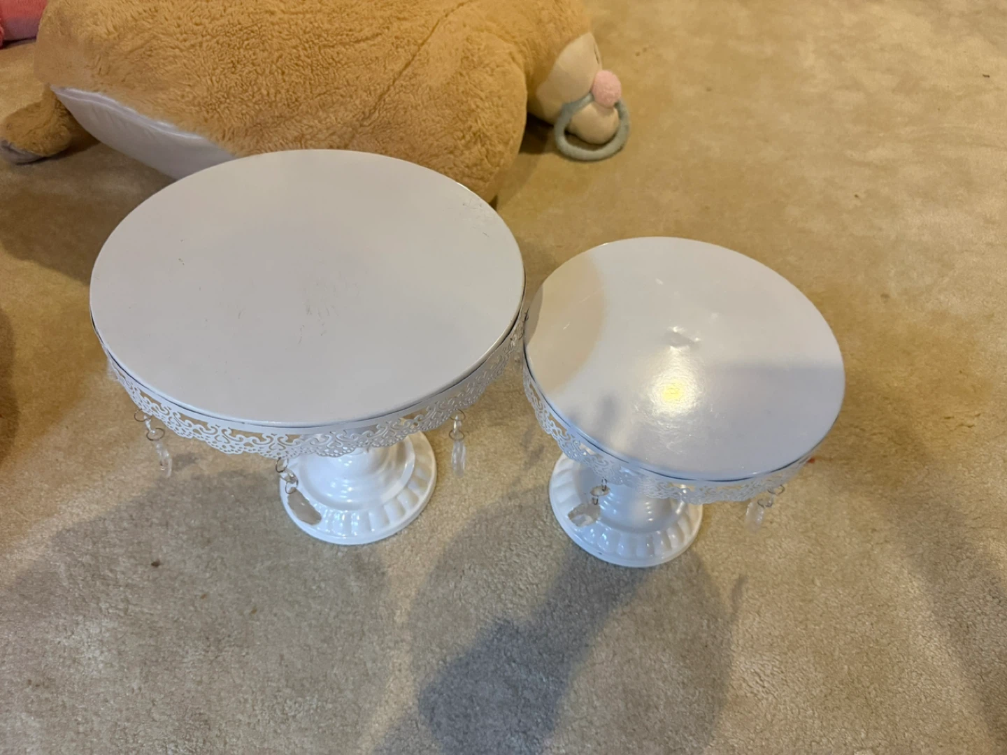 White decorative cake stand set