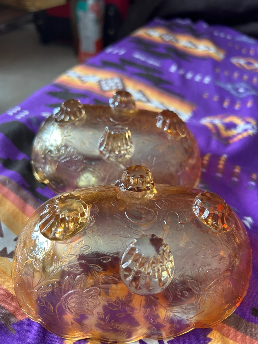 Set of 2 Amber Glass Footed Bowls - photo 4