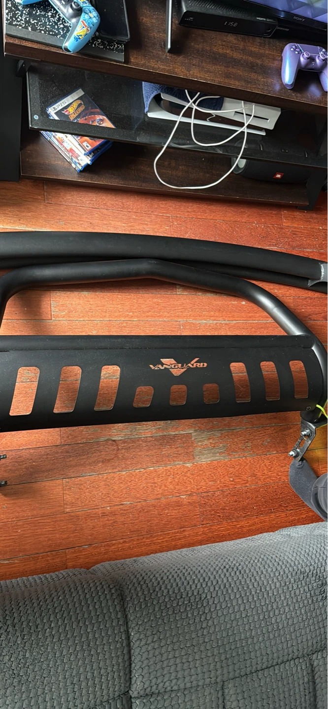 Vanguard Black Bull Bar/Grille Guard