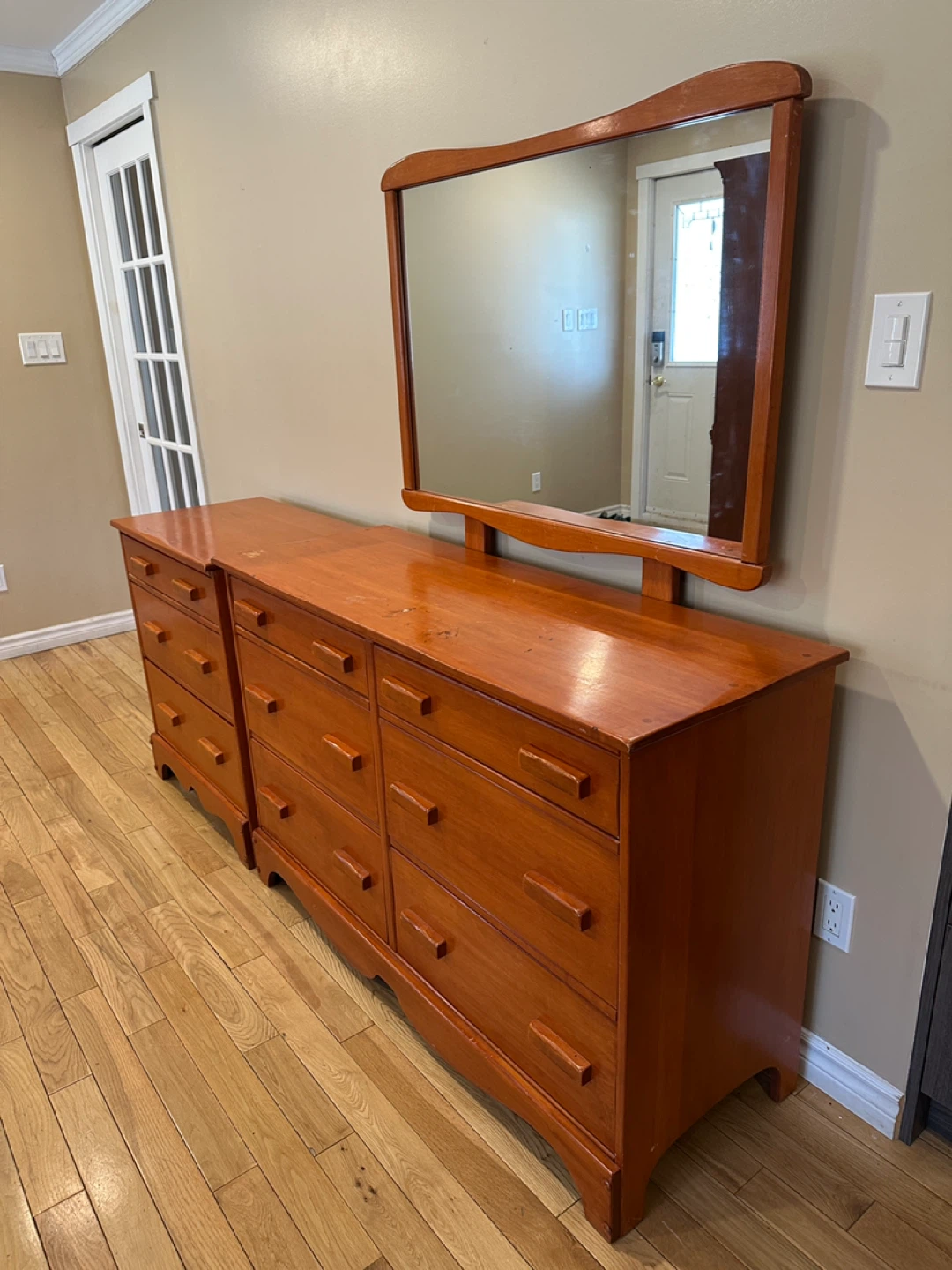 Vintage Vilas Solid Maple Dressers Set (CAN DELIVER) - photo 2