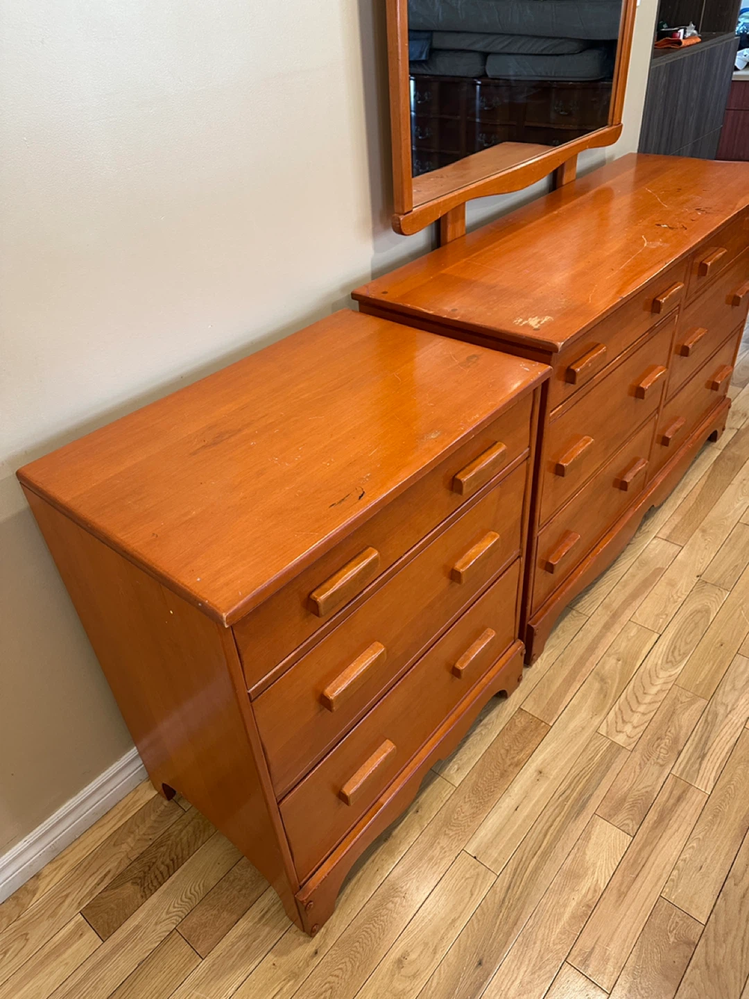 Vintage Vilas Solid Maple Dressers Set (CAN DELIVER) - photo 3