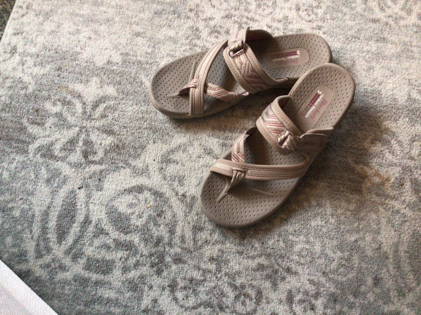 Skechers Women's Thong Sandals Tan Size 8