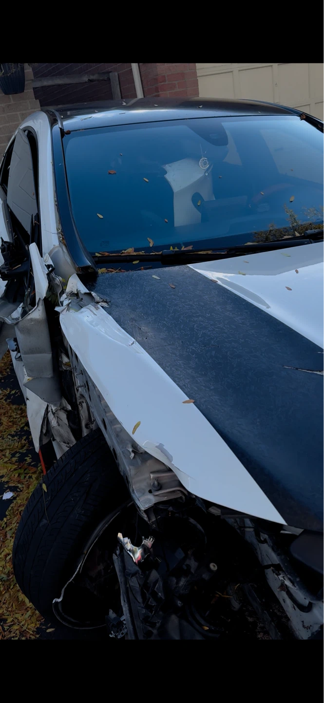 Damaged Mercedes-Benz CLA 250 - photo 2