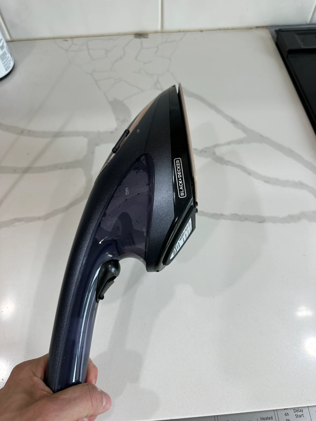 BLACK+DECKER Press & Steam 2-in-1 Iron and Steamer - photo 4