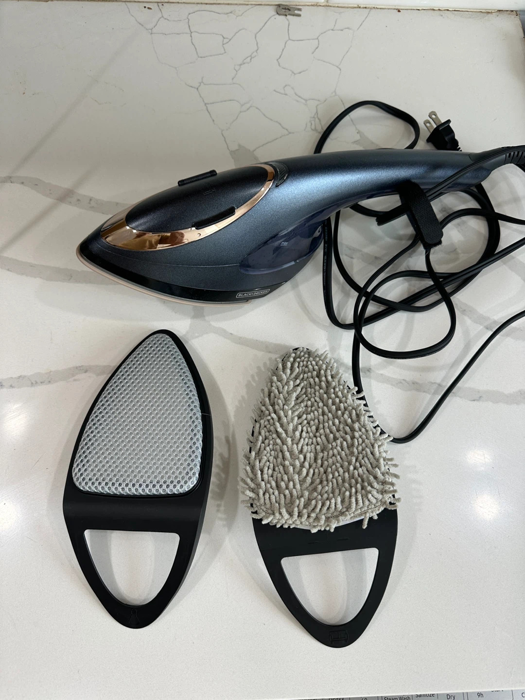 BLACK+DECKER Press & Steam 2-in-1 Iron and Steamer - photo 2