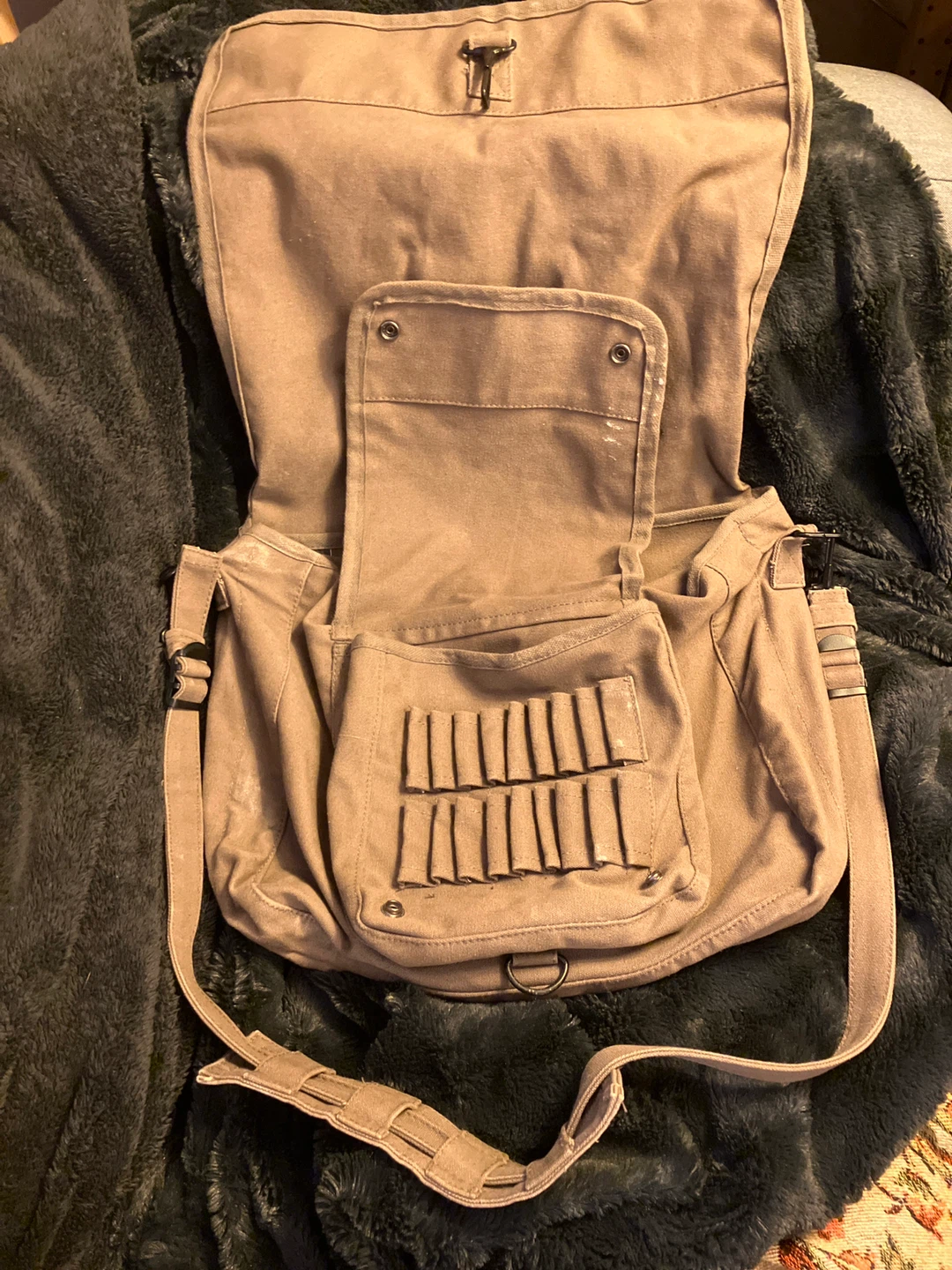 Vintage canvas paratrooper bag by Rothco