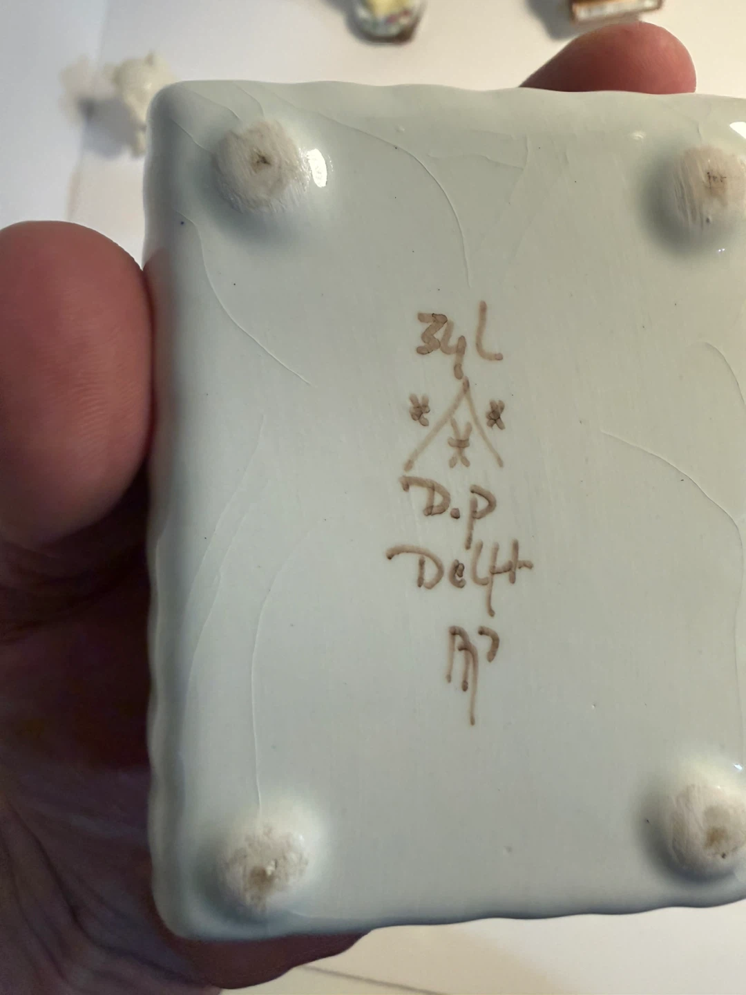 Limoges France Hinged Trinket Box - photo 3