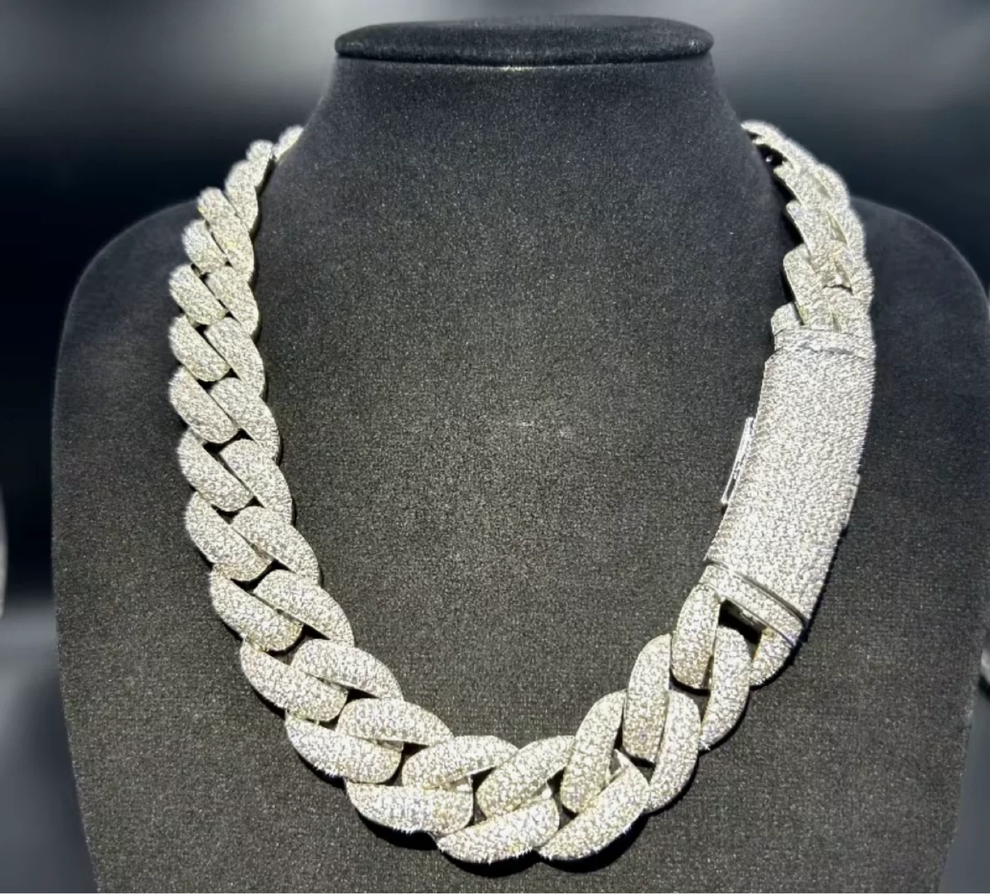Cuban Link Chain Necklace - photo 3