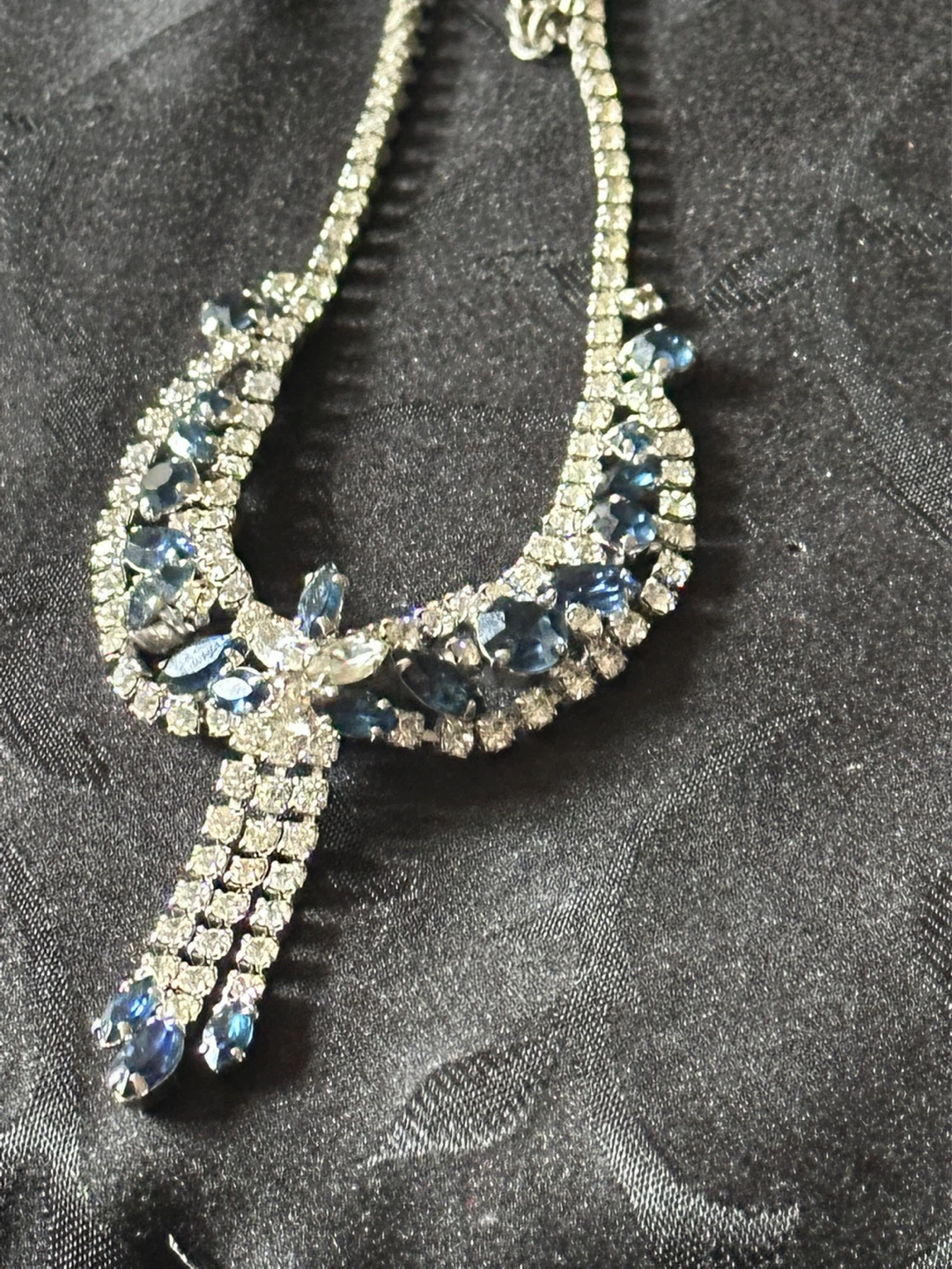 1930s Blue Sapphire and Clear Rhinestone Necklace - photo 4