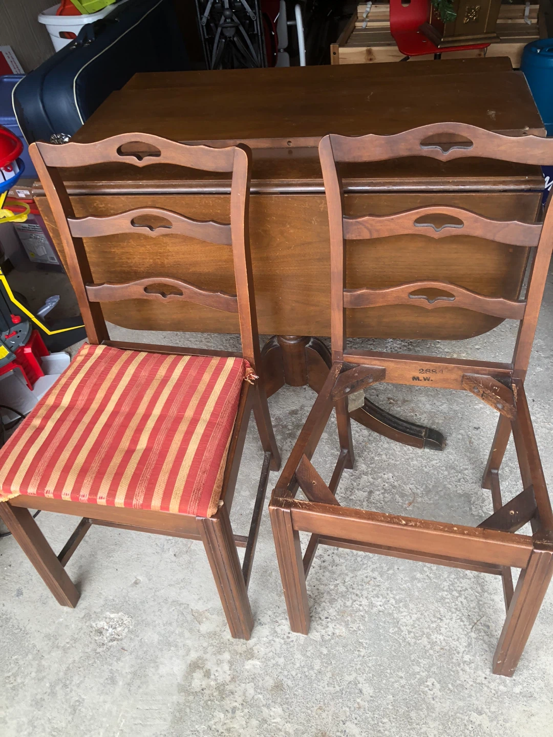 Wooden Drop Leaf Table and two chairs. - photo 3